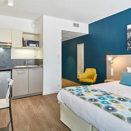 2-room Flat In The Les Coteaux De With Balcony * ז'ונזאק