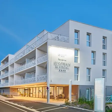 2-room Flat In The Les Coteaux De With Balcony דירה