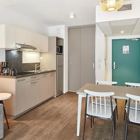 2-room Flat In The Les Coteaux De With Balcony *