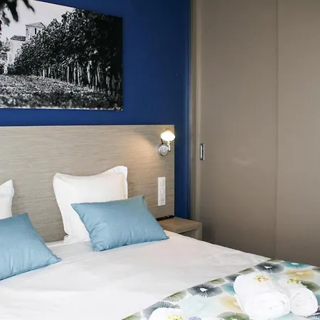 2-room Flat In The Les Coteaux De With Balcony ז'ונזאק